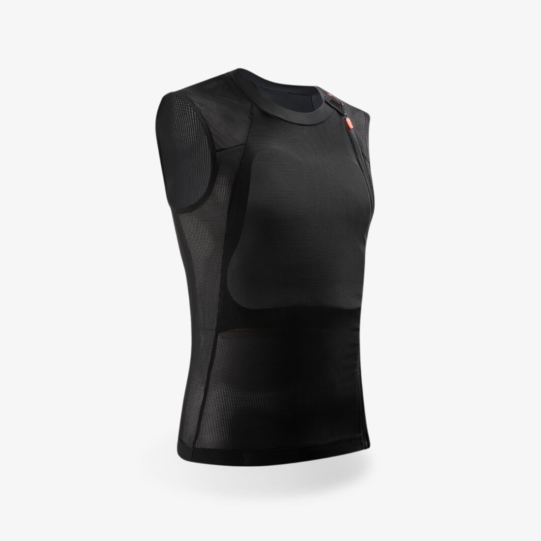 Gilet protettivo in mesh nero per sport, servizio professionale a Veneto realizzato da Inlet Studio.