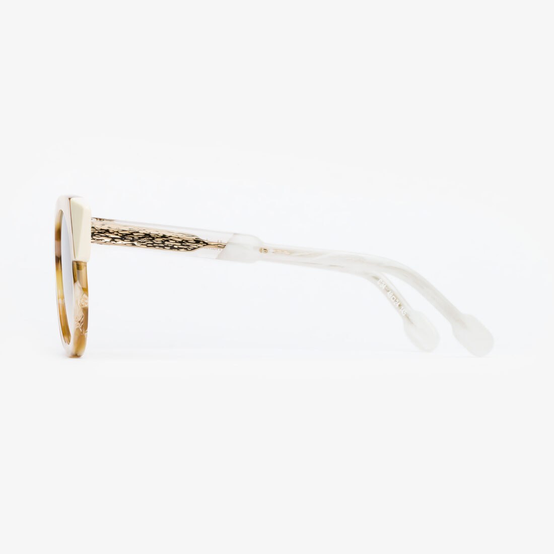 Profile detail of Portrait Eyewear tortoiseshell sunglasses, professional photography by Inlet Studio in Italy.